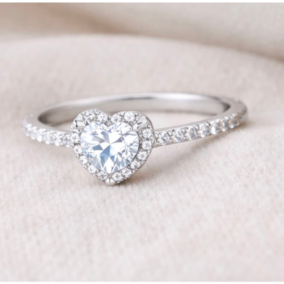 Heart Halo Band Ring - Picture 3 of 3